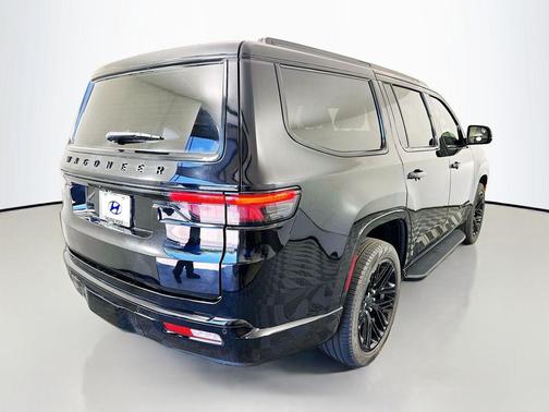 Diamond Black 2024 Jeep Wagoneer Series II