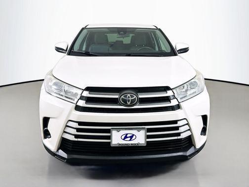 2017 Toyota Highlander LE