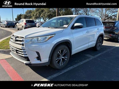 2017 Toyota Highlander LE