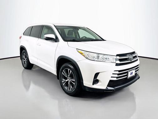2017 Toyota Highlander LE