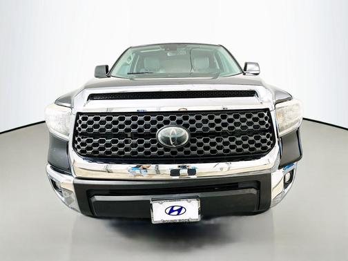 Midnight Black Metallic 2020 Toyota Tundra SR5
