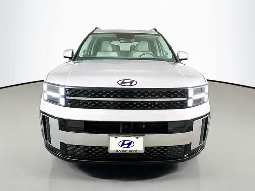 Shimmering Silver 2025 Hyundai SANTA FE Calligraphy