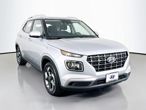 2022 Hyundai VENUE SEL