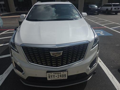 Crystal White 2020 Cadillac XT5 Premium Luxury