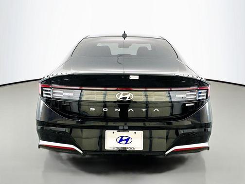 2024 Hyundai SONATA Hybrid SEL