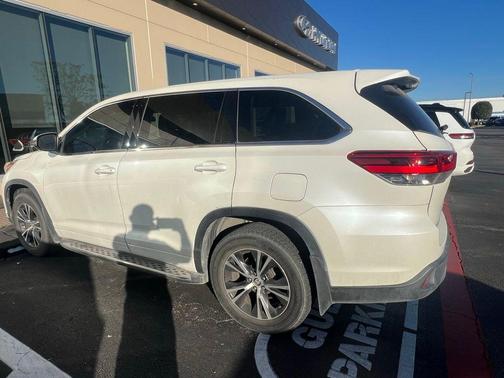 2018 Toyota Highlander LE Plus
