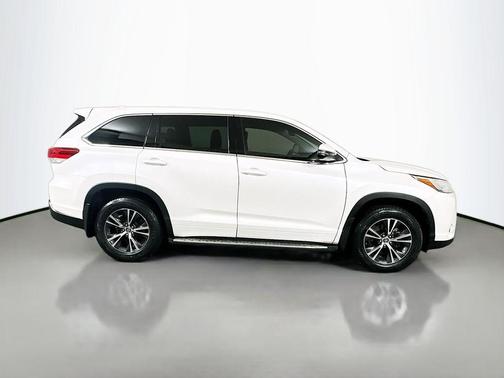 2018 Toyota Highlander LE Plus