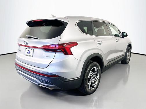 2022 Hyundai SANTA FE SE