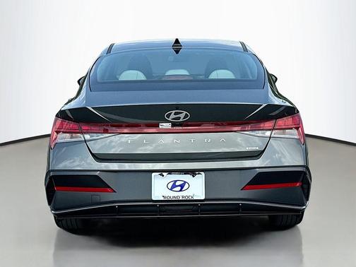 2025 Hyundai ELANTRA HEV Limited