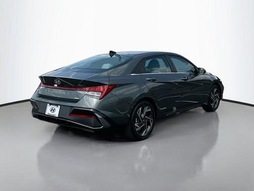 2025 Hyundai ELANTRA HEV Limited