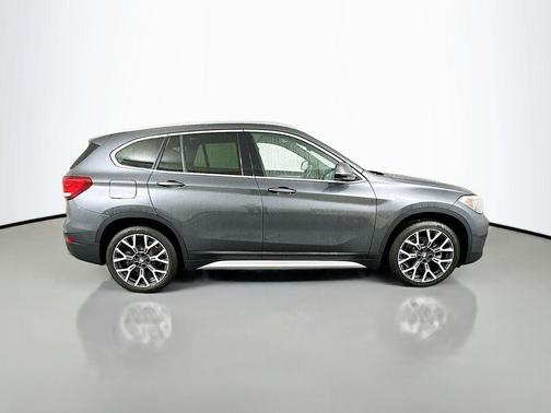 2022 BMW X1 sDrive28i