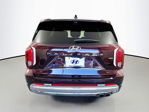 Burgundy 2023 Hyundai PALISADE Calligraphy