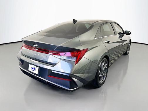 Gray 2025 Hyundai ELANTRA SEL Convenience