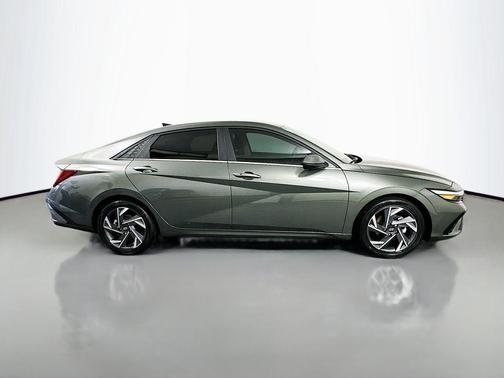 Gray 2025 Hyundai ELANTRA SEL Convenience