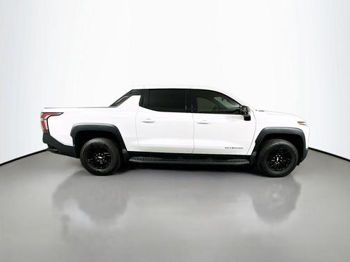2025 Chevrolet Silverado EV LT