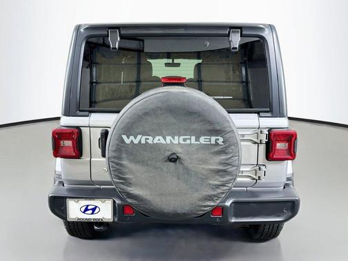 Billet Silver Metallic 2020 Jeep Wrangler Unlimited Sahara