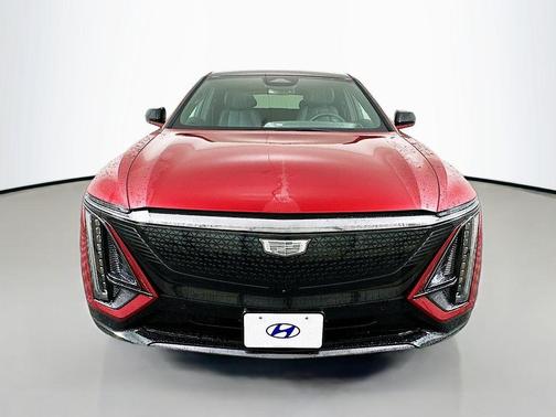 2024 Cadillac LYRIQ Sport