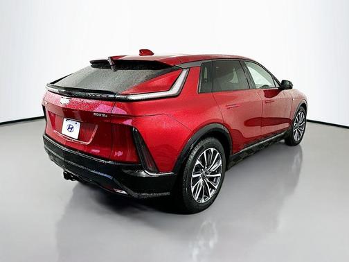2024 Cadillac LYRIQ Sport