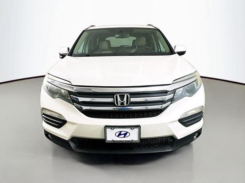 Diamond White Pearl 2017 Honda Pilot EX-L w/ Navigation