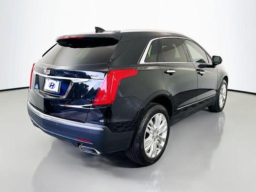 Black Metallic 2017 Cadillac XT5 Premium Luxury