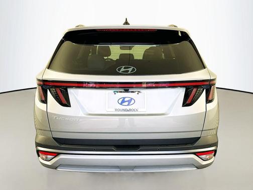 Shimmering Silver 2026 Hyundai TUCSON Limited