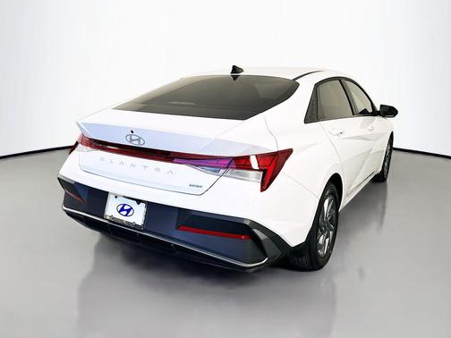 2025 Hyundai ELANTRA HEV Blue