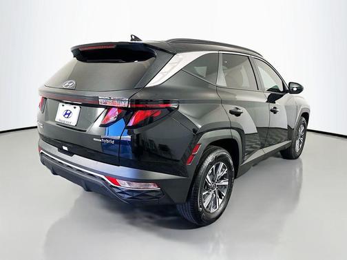2024 Hyundai TUCSON Hybrid Blue