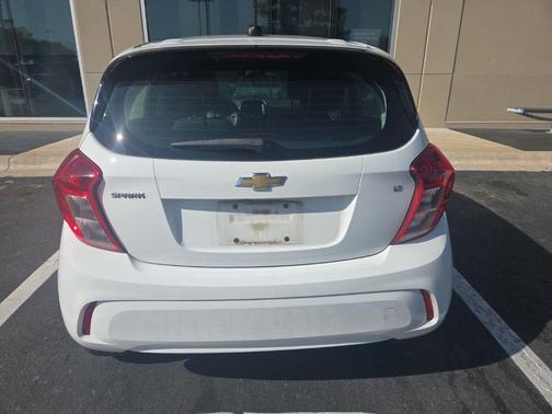 Summit White 2022 Chevrolet Spark 1LT