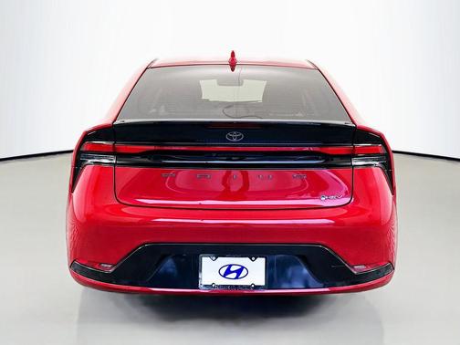 2024 Toyota Prius XLE