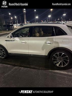 2019 Lincoln Nautilus Reserve