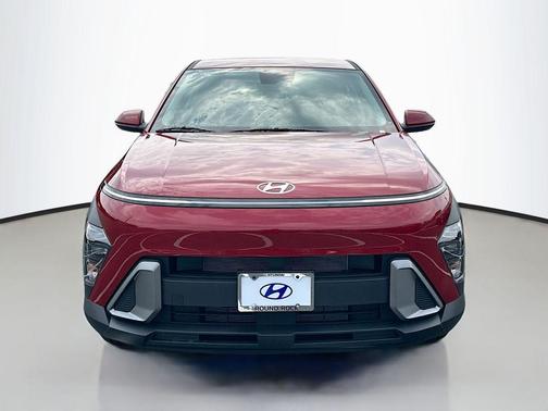 2025 Hyundai KONA SE