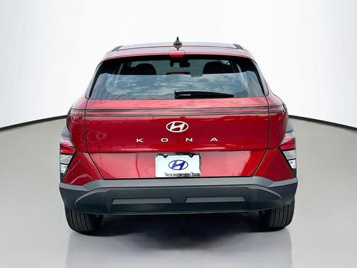 2025 Hyundai KONA SE