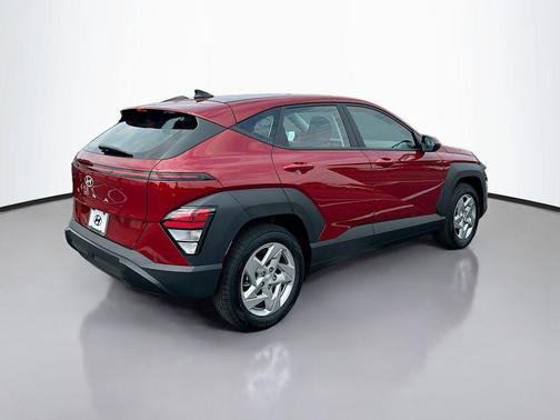 2025 Hyundai KONA SE