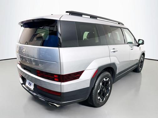 Shimmering Silver Pearl 2024 Hyundai SANTA FE SEL