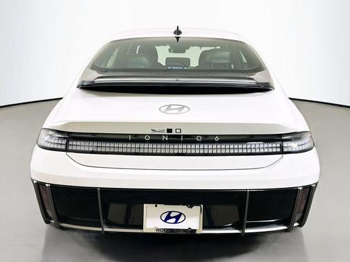 2025 Hyundai IONIQ 6 SE