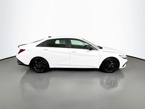 Serenity White Pearl 2026 Hyundai ELANTRA SEL Sport