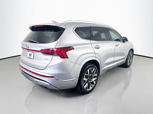 Shimmering Silver 2022 Hyundai SANTA FE Calligraphy