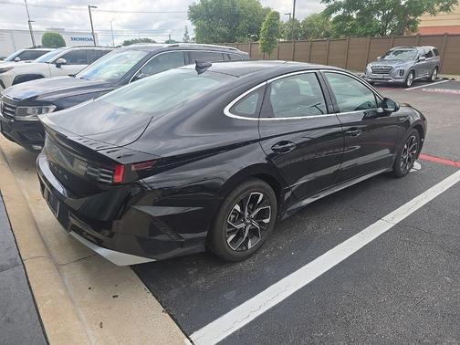 Onyx Black 2024 Hyundai SONATA SEL