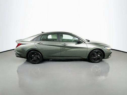 Amazon Gray 2026 Hyundai ELANTRA SEL Sport
