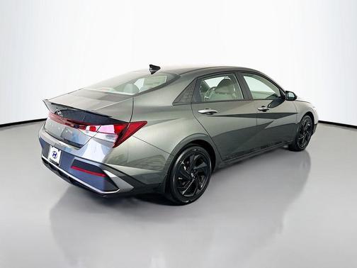 Amazon Gray 2026 Hyundai ELANTRA SEL Sport