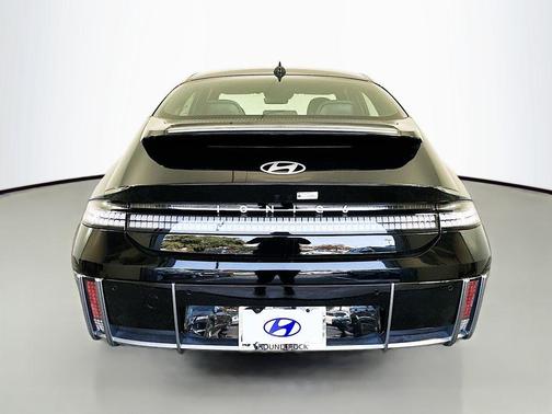 2025 Hyundai IONIQ 6 SEL