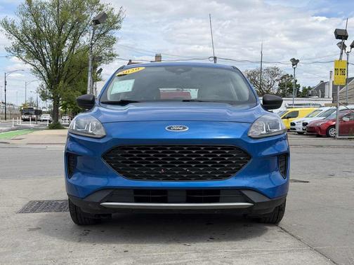 Velocity Blue Metallic 2020 Ford Escape S