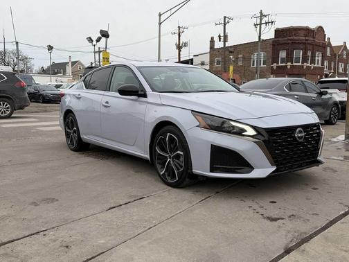 2024 Nissan Altima SR FWD