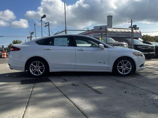 2018 Ford Fusion Hybrid SE