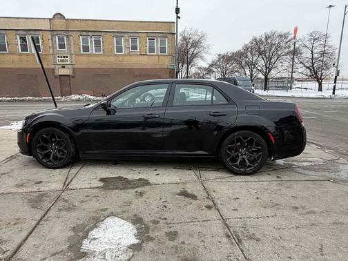 2019 Chrysler 300 S