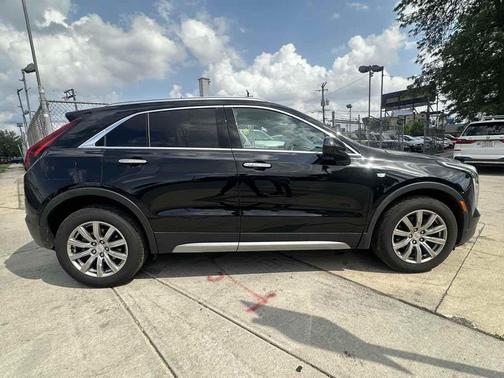 2019 Cadillac XT4 Premium Luxury