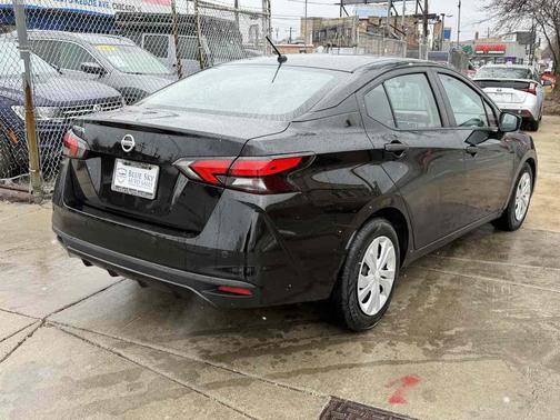 2020 Nissan Versa 1.6 S