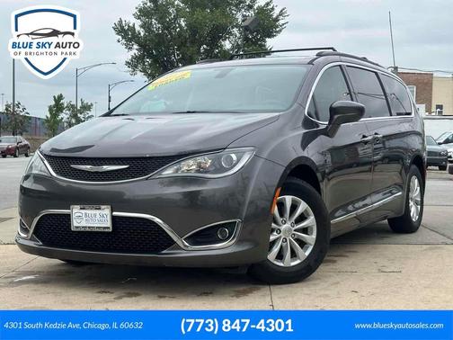 2017 Chrysler Pacifica Touring-L