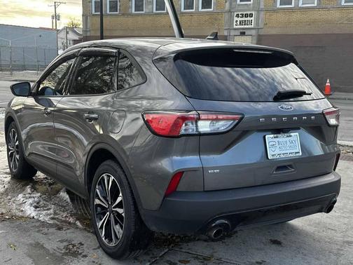 2022 Ford Escape SE