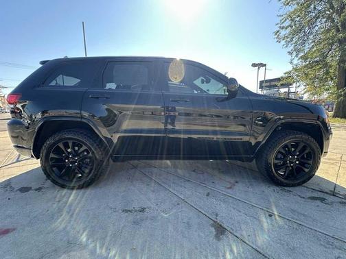 2020 Jeep Grand Cherokee Altitude